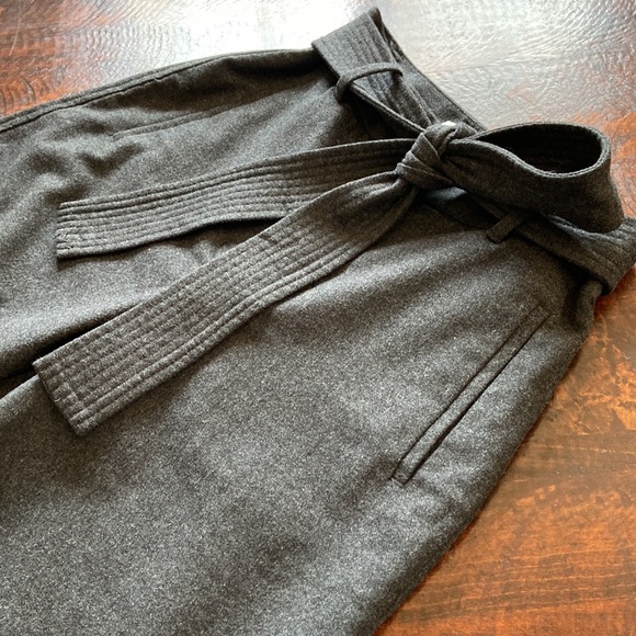 Aritzia Gray Tailored Trousers - Picture 4 of 16